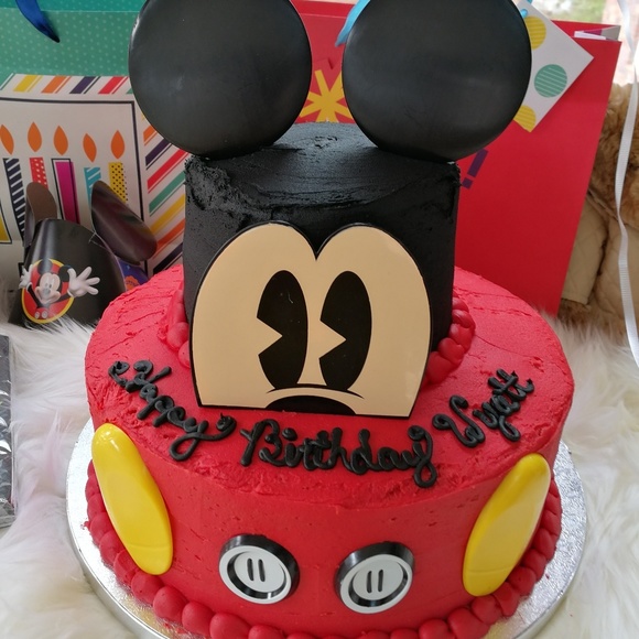 🦋 Meet your Posher, Amy - Picture 2 of 6